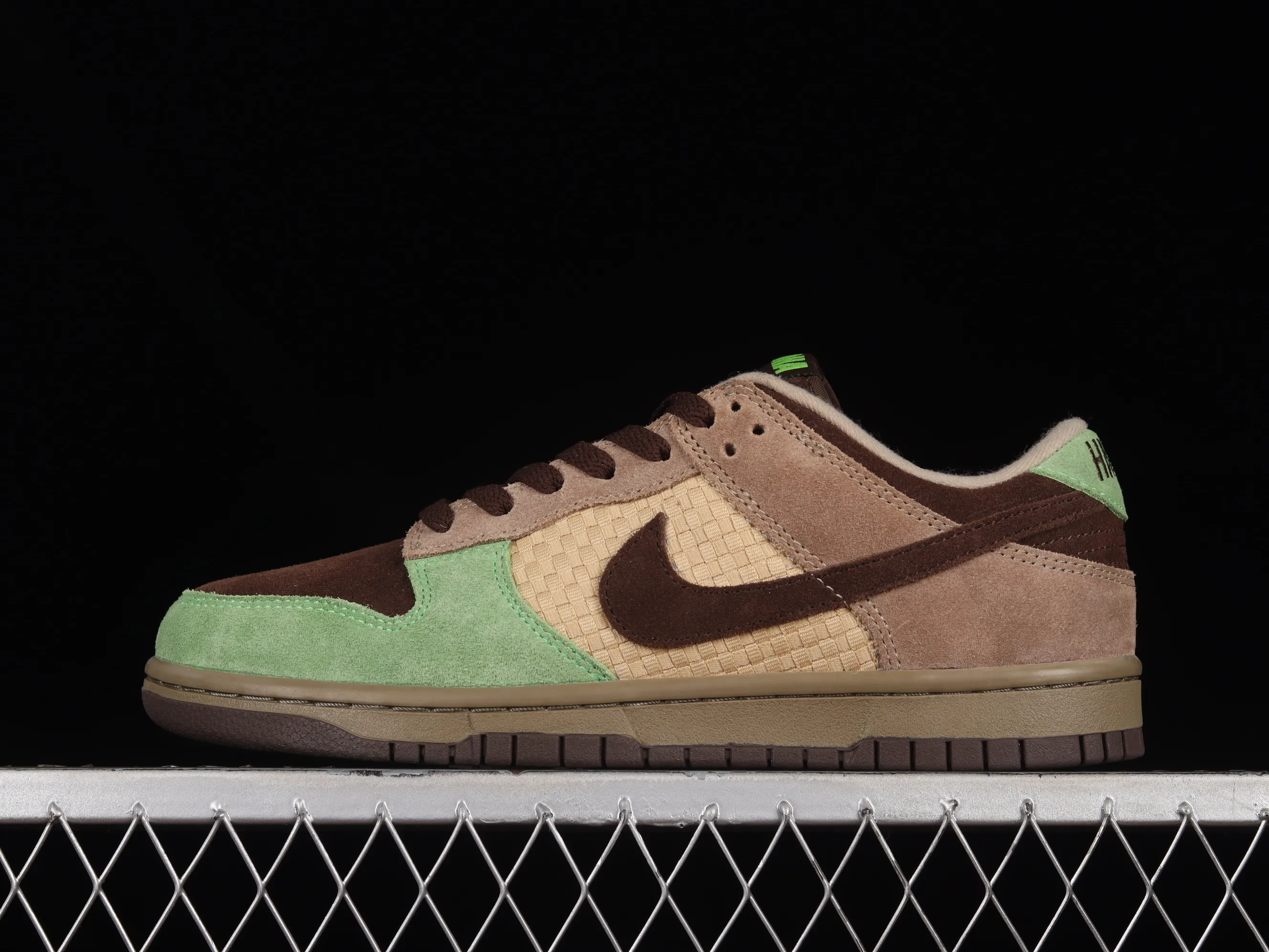 All categories Nk SB Dunk series Nk SB Dunk Low low-top sneakers Nk SB Dunk Low SB smashed backboard fashion casual sneakers 310661-221